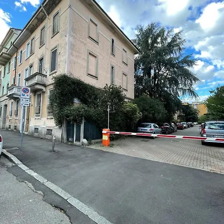 Διαμέρισμα Parco Sui Navigli -appartamento Con Parking Privato *